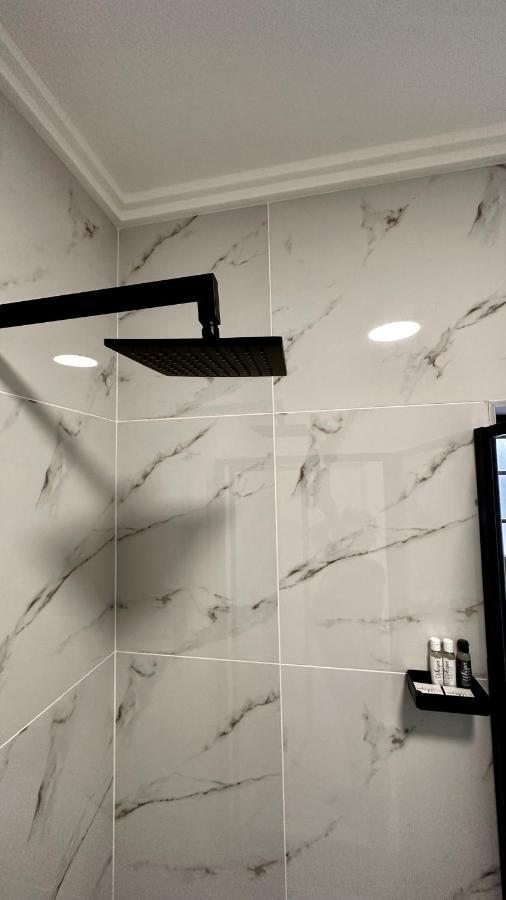 Stylish Executive Apartment With Power Backup Йоганнесбурґ Екстер'єр фото
