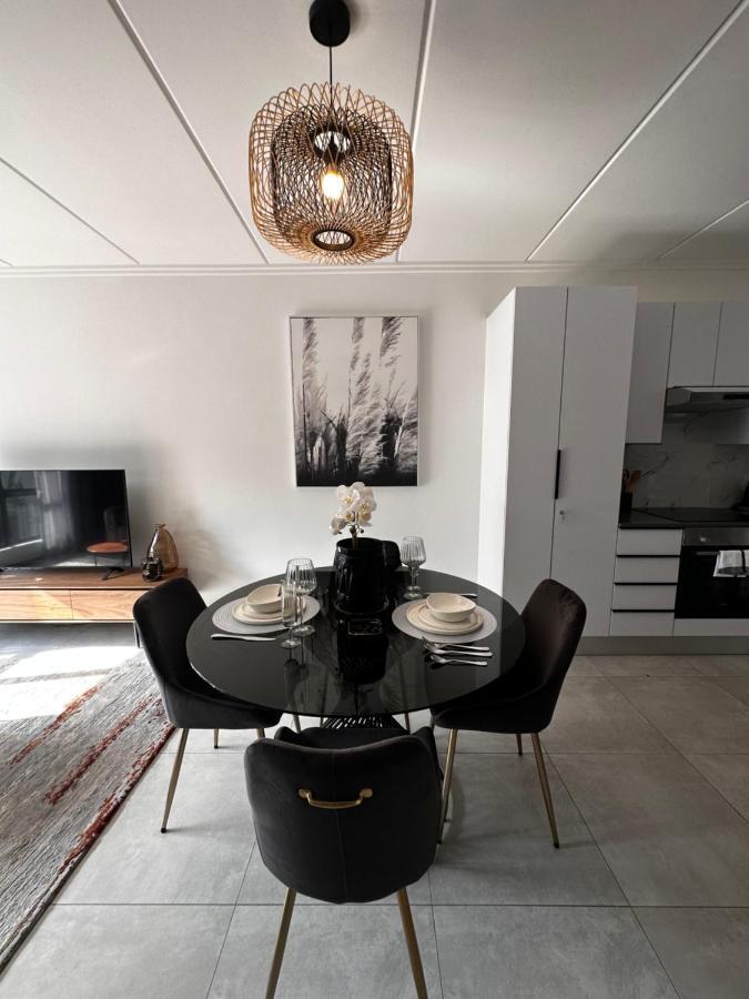 Stylish Executive Apartment With Power Backup Йоганнесбурґ Екстер'єр фото