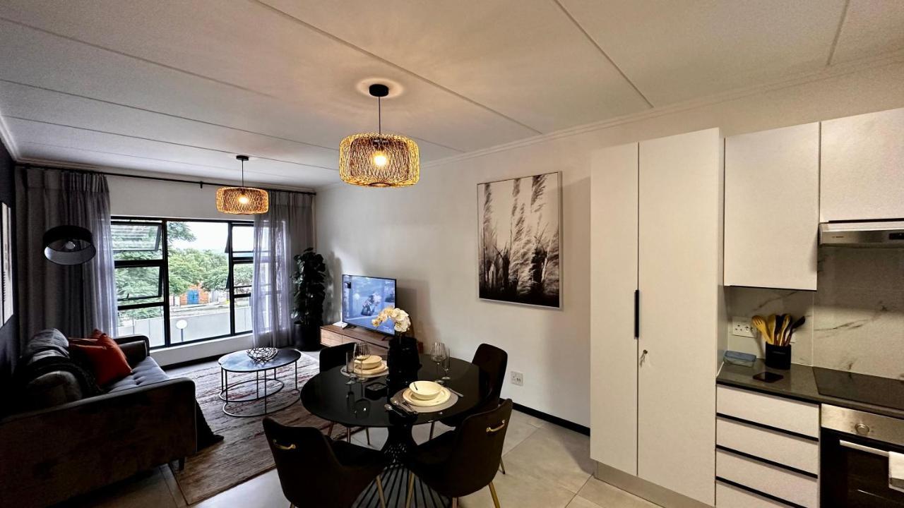 Stylish Executive Apartment With Power Backup Йоганнесбурґ Екстер'єр фото